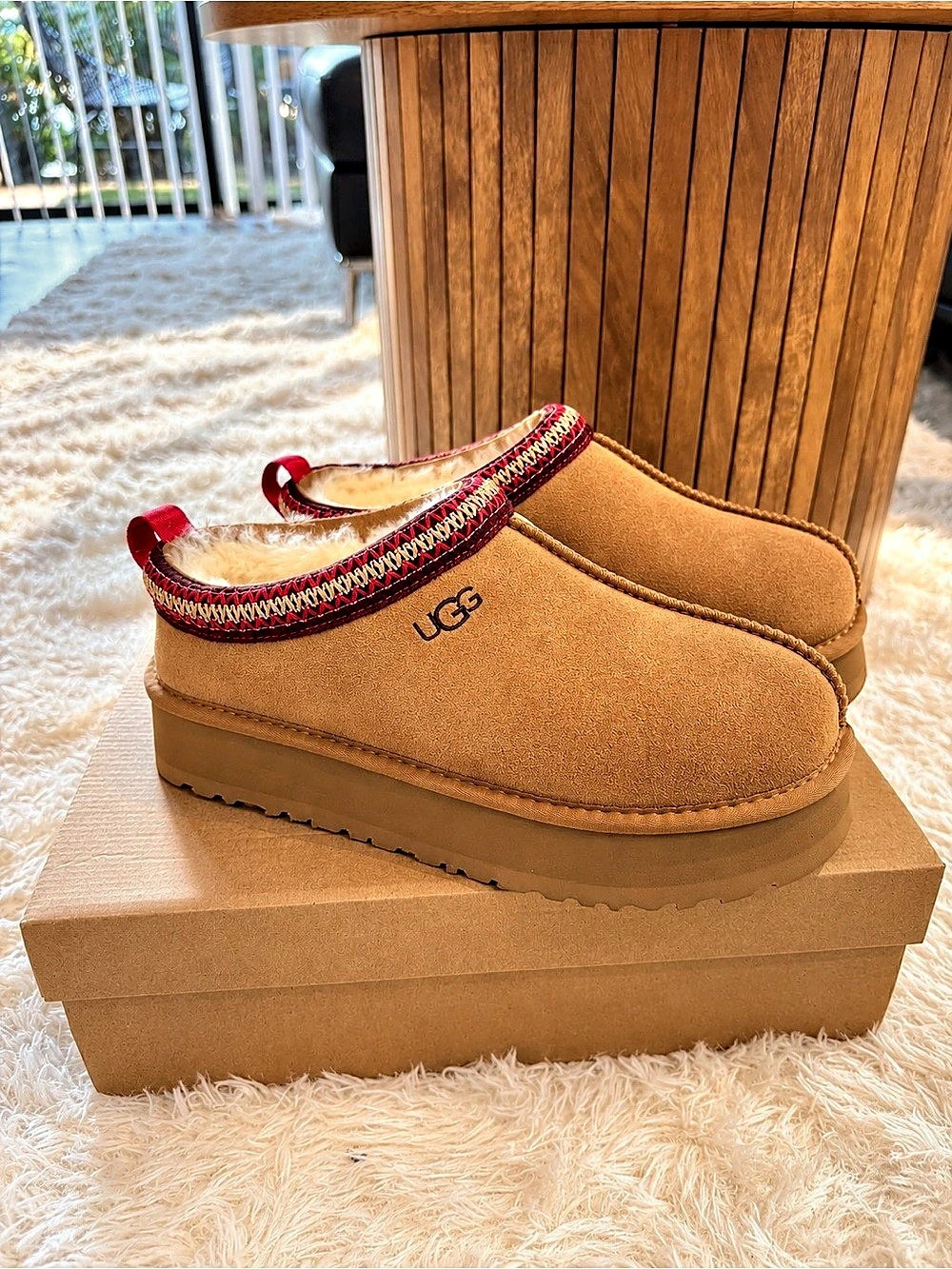 UGG Tazz Slipper Platform Slippers in Brown & Red
